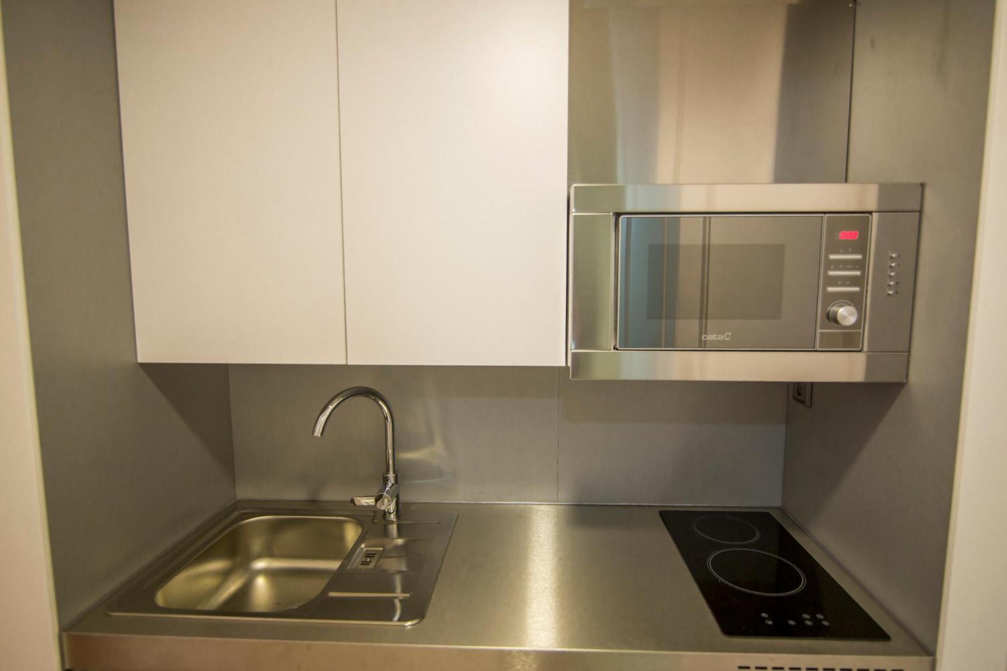 Apartamentos Plaza De Santiago - Estudios Turisticos - 1 Llave Pinto Exteriör bild