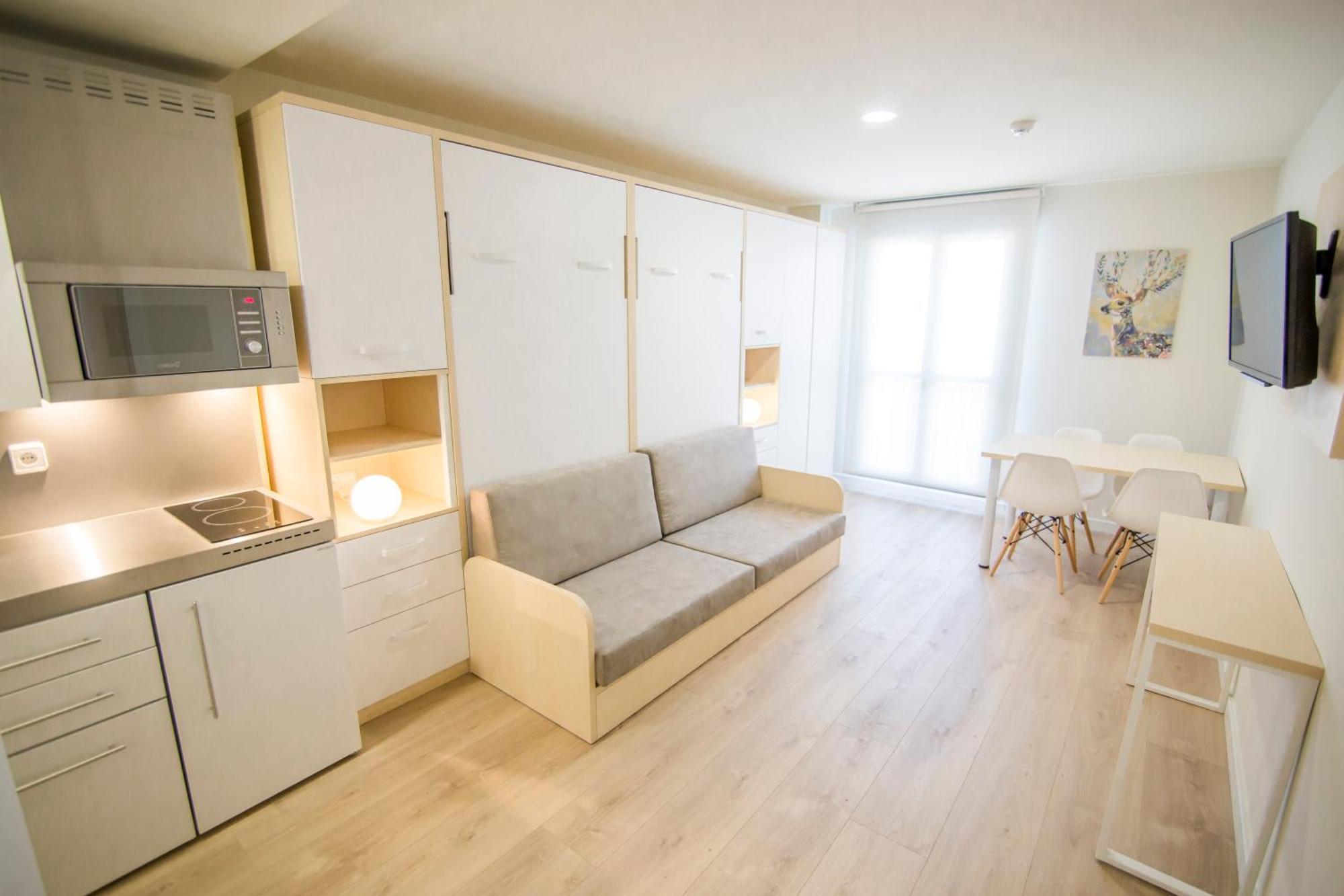Apartamentos Plaza De Santiago - Estudios Turisticos - 1 Llave Pinto Exteriör bild